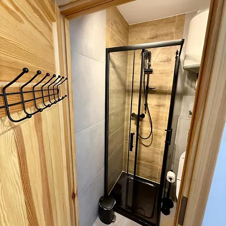 Wakacyjny Ii Blisko Jeziora *